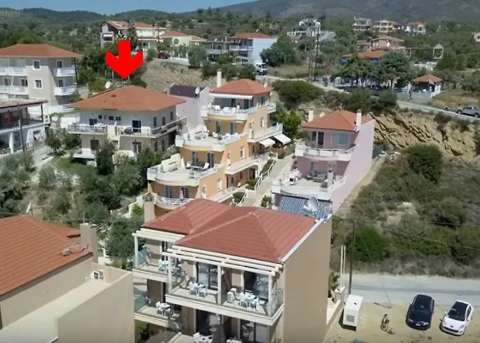 Ekali דירה *