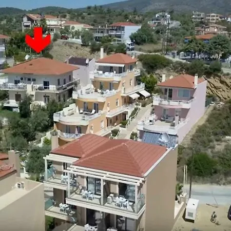 Ekali Apartman *