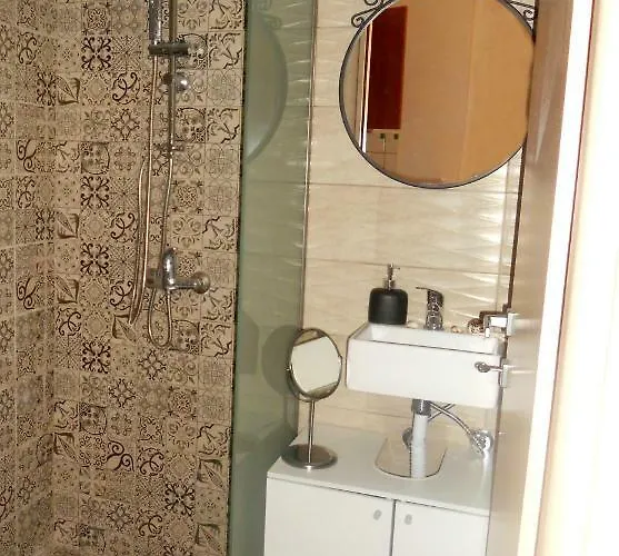 Ekali 利迈纳里亚